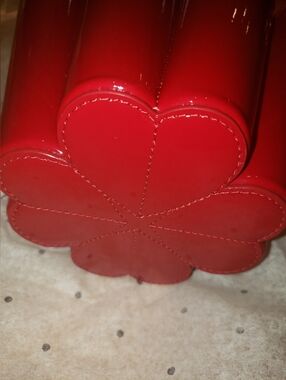 Nwt. Cherry Red Genuine Patent Leather Novelty Flower Vase Handbag
